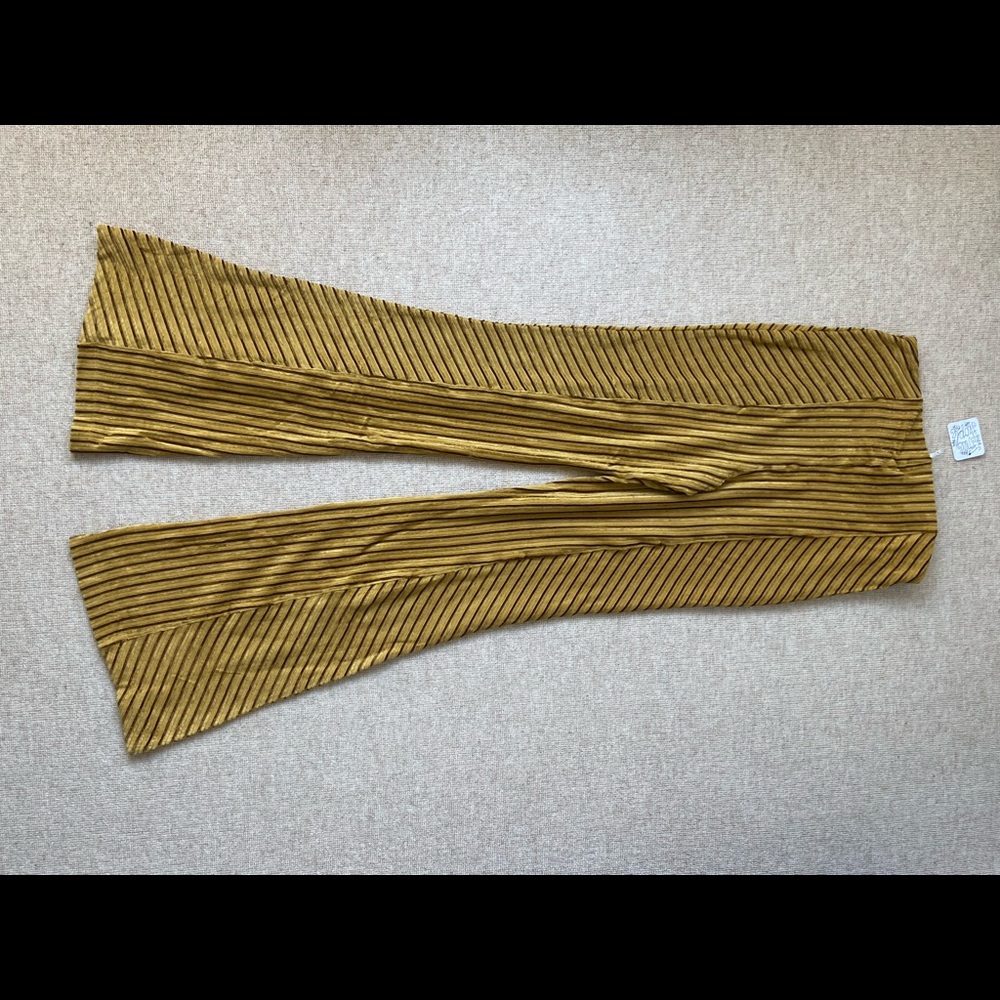 NWT Free People stretchy flared velvet/cord pants